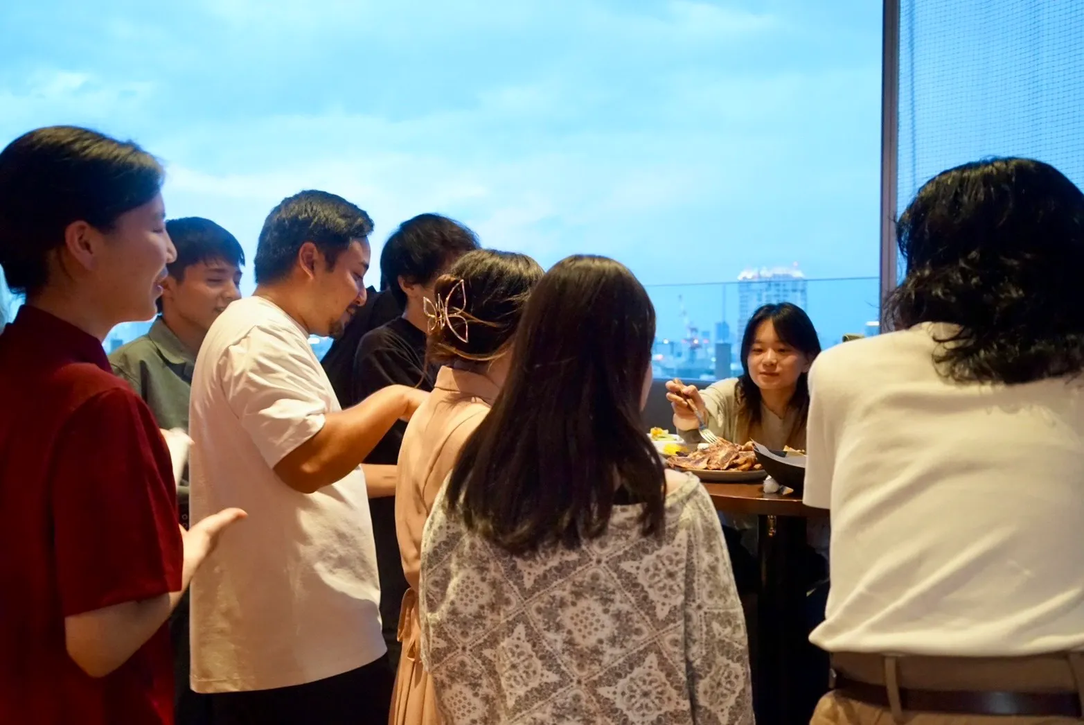 懇親会の様子
